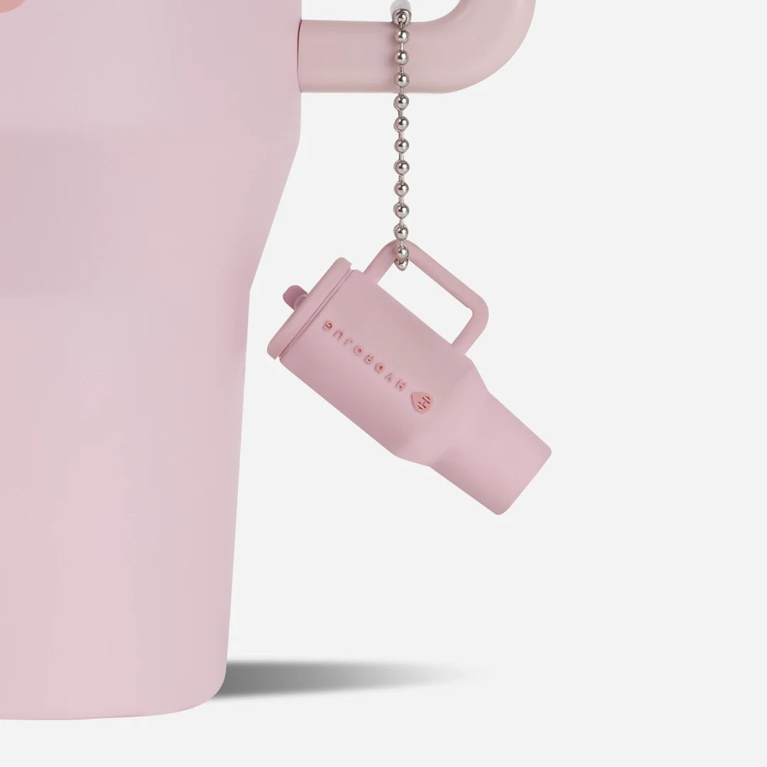 traveler-keychain-f2 Web-TravelerKeychainPhotos-PinkSand2.webp